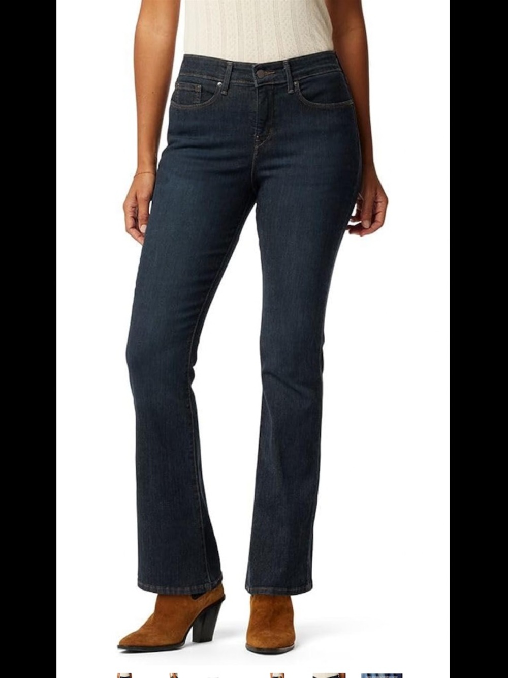 Levi’s totally shaping bootcut jeans NWOT medium blue jeans 12 x 31.5” 💕💕